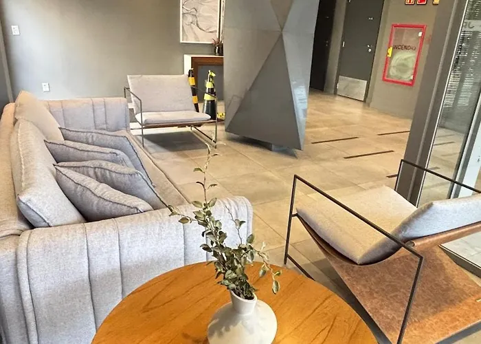 Apartamento Jp 1117 · Adorável Em Frente Ao Parque Da Redenção Porto Alegre